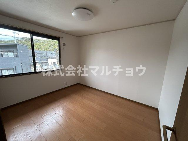 ハイツ藤谷の洋室|個人の部屋や寝室として使える洋室です