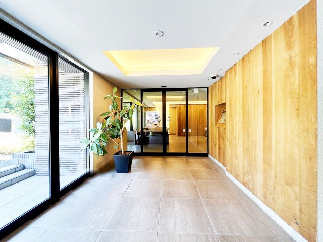 6階角住戸ルーフバルコニーあり　～プロスタイル長津田～ の画像