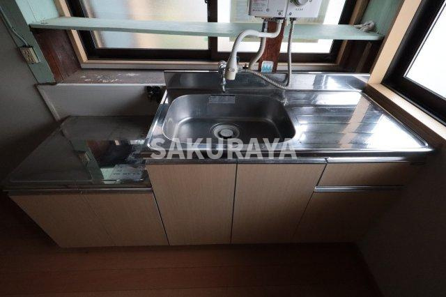 助戸新山町貸家IFのキッチン