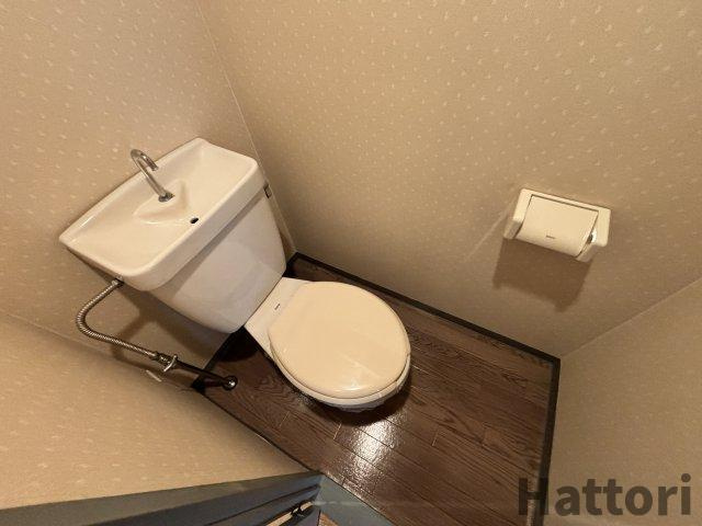 プチハイツ服部のトイレ