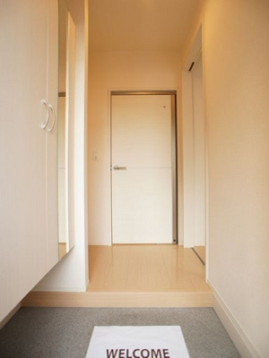 【玄関】 | スマイルタウンB | たくさん収納できるシューズボックスが付いています♪