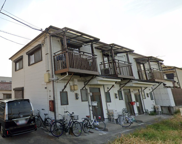 山一ハイツの外観