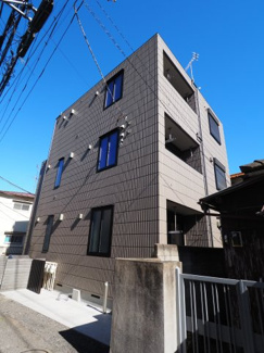 【外観】 | 閑静な住宅街に立地している旭化成へーベルメゾンです
