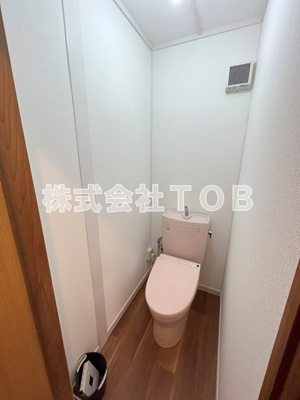 【トイレ】 | 北烏山７丁目貸家 | 2階トイレ