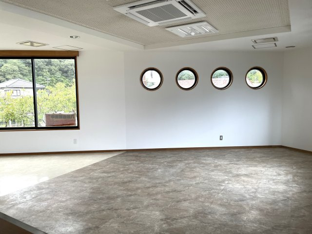 津山市北町　貸店舗・貸事務所の内装