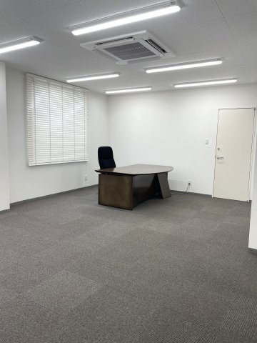 津山市北町　貸店舗・貸事務所の内装