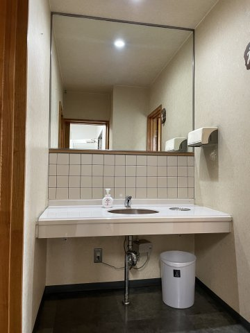 津山市北町　貸店舗・貸事務所の洗面所|共用