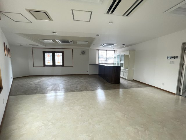 津山市北町　貸店舗・貸事務所の内装