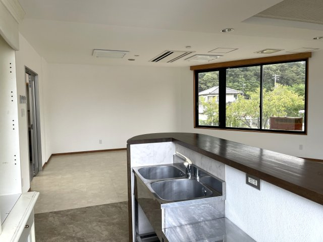 津山市北町　貸店舗・貸事務所の内装
