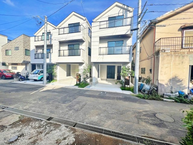 【高断熱デザイナーズ新築戸建】LDK20帖の画像