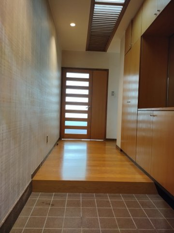 津山市北町 3SLDKの玄関