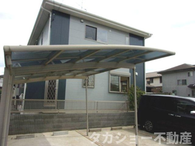 【外観】 | 市原市辰巳台東四丁目　中古戸建 | 駐車場は楽々3台駐車可能です!!