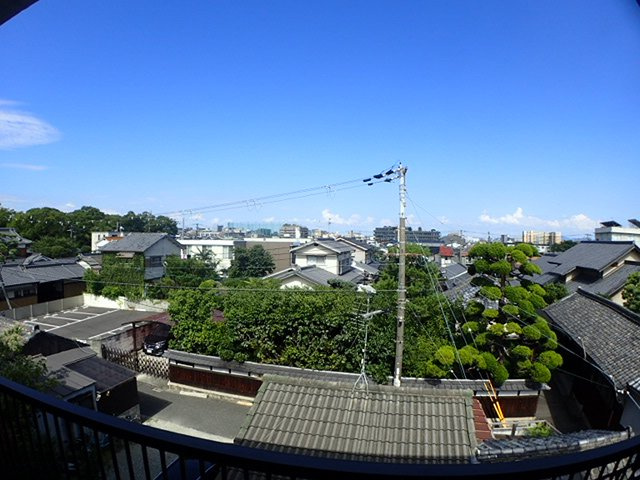 ピアスアパートの展望