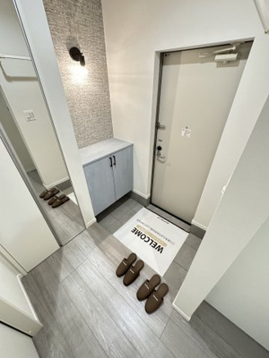 【玄関】 | DCR若松町 | ※同物件、同タイプ、間取り反転のお部屋です