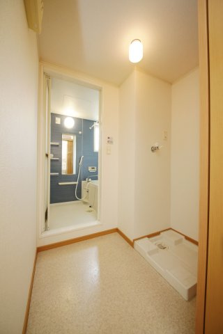 プロムナード壱番館の洗面所