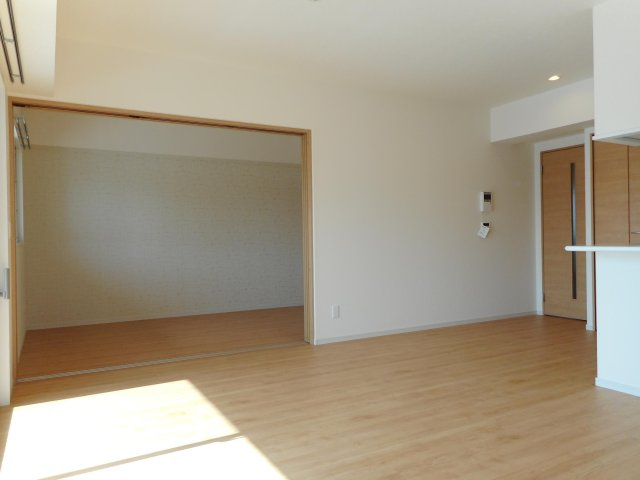 【洋室】 |  ラフレシーサ博多駅南Ⅳ | きれいな洋室です