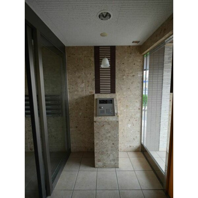 【セキュリティ】 | クイーンズ スクエア