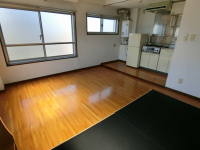 【洋室】 | レディースビレッジヨシトモ