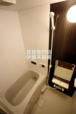 Creo Baker庄内通の浴室