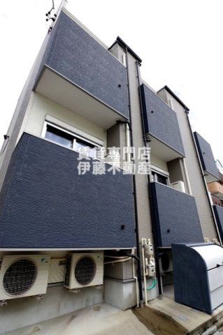 Creo Baker庄内通の外観