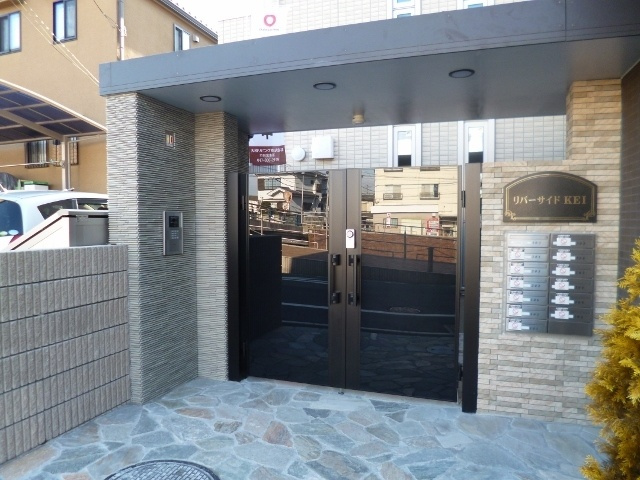 リバーサイドKEIのエントランス