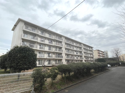 【外観】 | 相模台団地2-1号棟 | 総戸数170戸、昭和41年12月築、管理人は日勤勤務につき管理体制良好です。