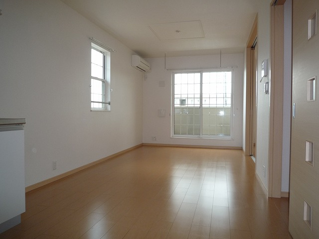 カーサ　テポーレＢの居間・リビング|居室・リビング