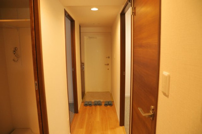 【内装】 | ライオンズマンション京王南大沢 | 内装はとにかくおしゃれなものがいい！と選ぶ前に、まず住んだ後のことを想像してみましょう。住んでみたらコンセントの位置が悪くて使いにくいなど出てきます。事前にどの家電をどこに置くか想定しておきましょう。