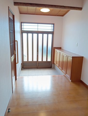 【玄関】 | 山武市松尾町八田　中古戸建