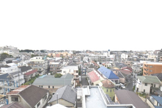 【展望】 | 即日のご見学も可能です！お気軽にお問い合わせください！
バルコニーからは遮る建物がない気持ちのいい眺望です。陽当たりもしっかりとれます。