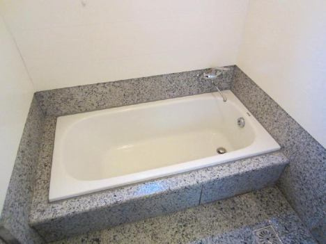 エレガンス飛江田Ⅲの浴室|※実際の内装とは異なる場合があります。