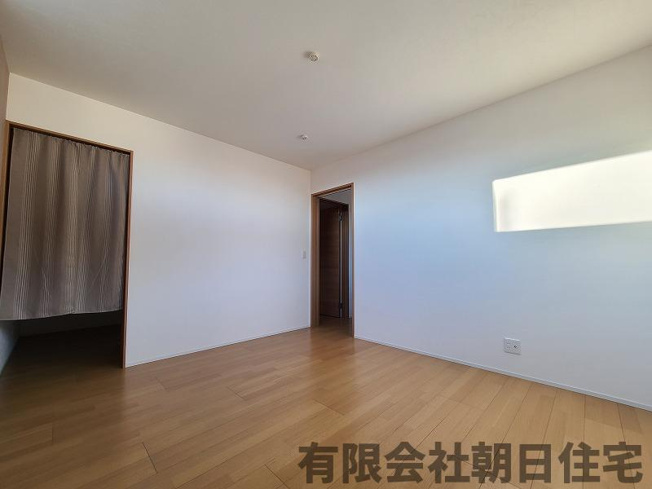 【洋室】 | 八雲町東岩坂中古戸建 | スタンダードな洋室です