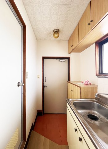 協和ハイツの玄関