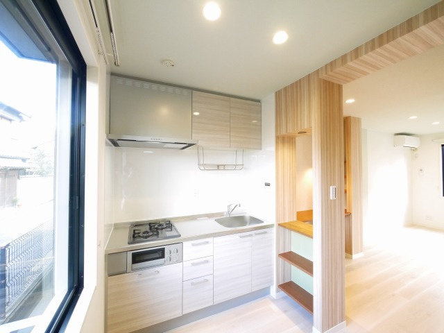 ラ・フォーレ紀寺の内装|明るい室内です