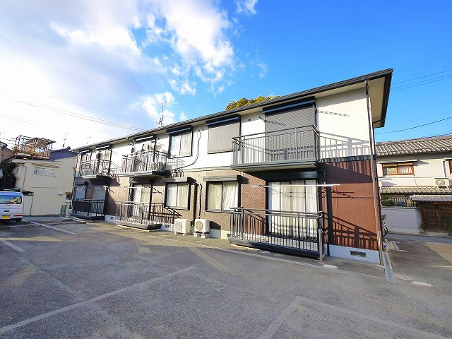 ラ・フォーレ紀寺の外観|キレイな外観です。