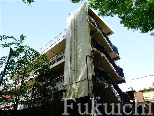 大鵬洞ビルの外観