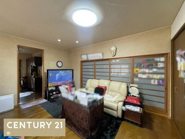 和歌山市粟の中古一戸建の居間・リビング