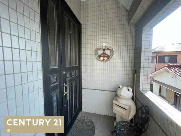 和歌山市粟の中古一戸建の玄関