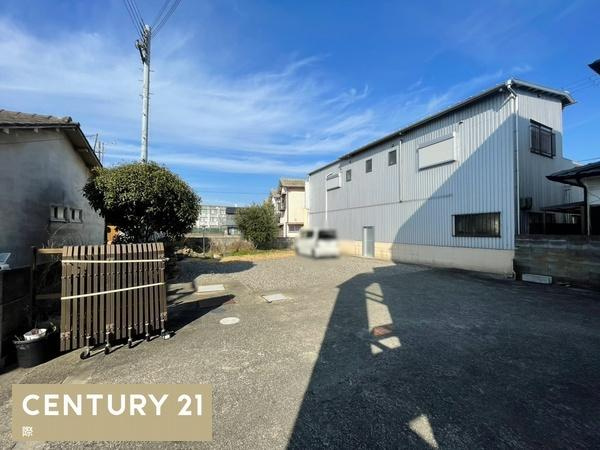 和歌山市粟の中古一戸建の駐車場