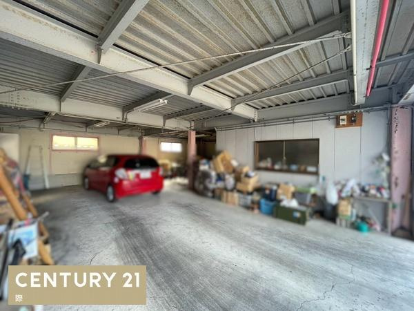 和歌山市粟の中古一戸建の駐車場