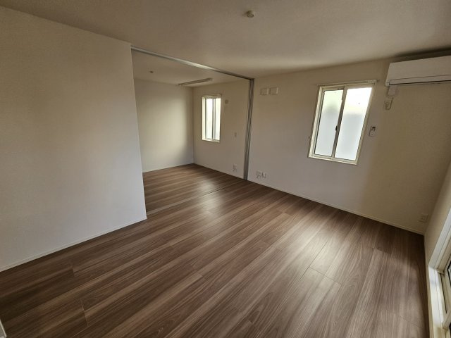 ラポール岡本の居間・リビング