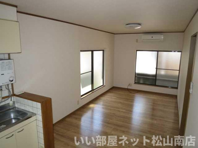 【居間・リビング】 | 松ノ木一戸建て