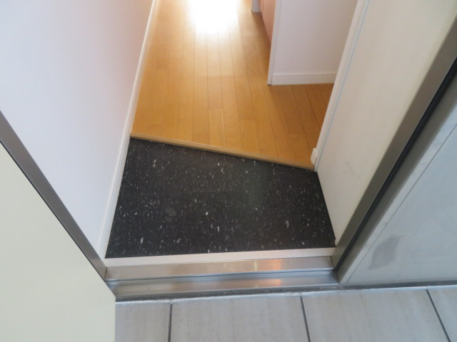 ＥＳ１１８の玄関