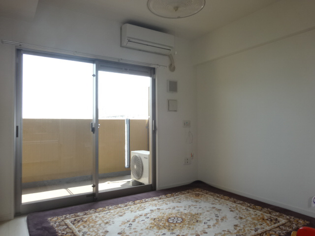 エイジングコート姫路の居間・リビング