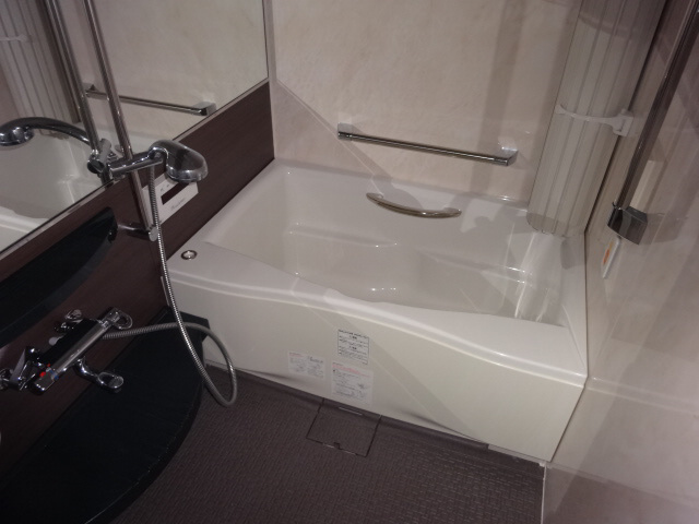 エイジングコート姫路の浴室