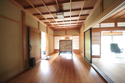 【内装】 | 甲賀市土山町笹路222-1　中古戸建 | 玄関付近