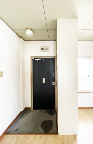 城ノ内コーポの玄関