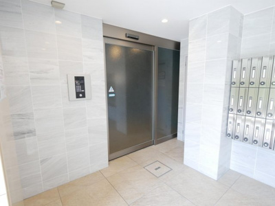 【エントランス】 | フラッティ京都十条