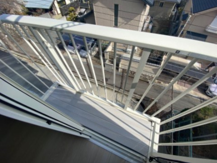 【バルコニー】 | アール・ド・ヴィーヴル上野坂