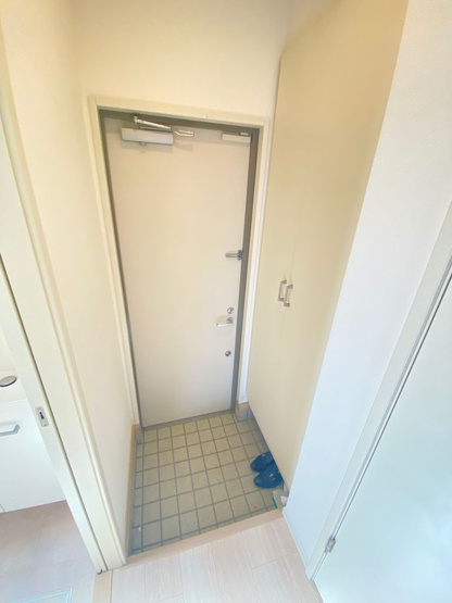 【玄関】 | アール・ド・ヴィーヴル上野坂